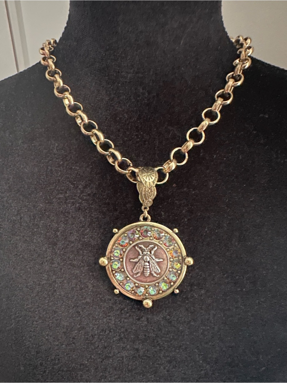 Gold-Tone Bee Medallion Aurora crystals Pendant Chunky Necklace - Jewelry